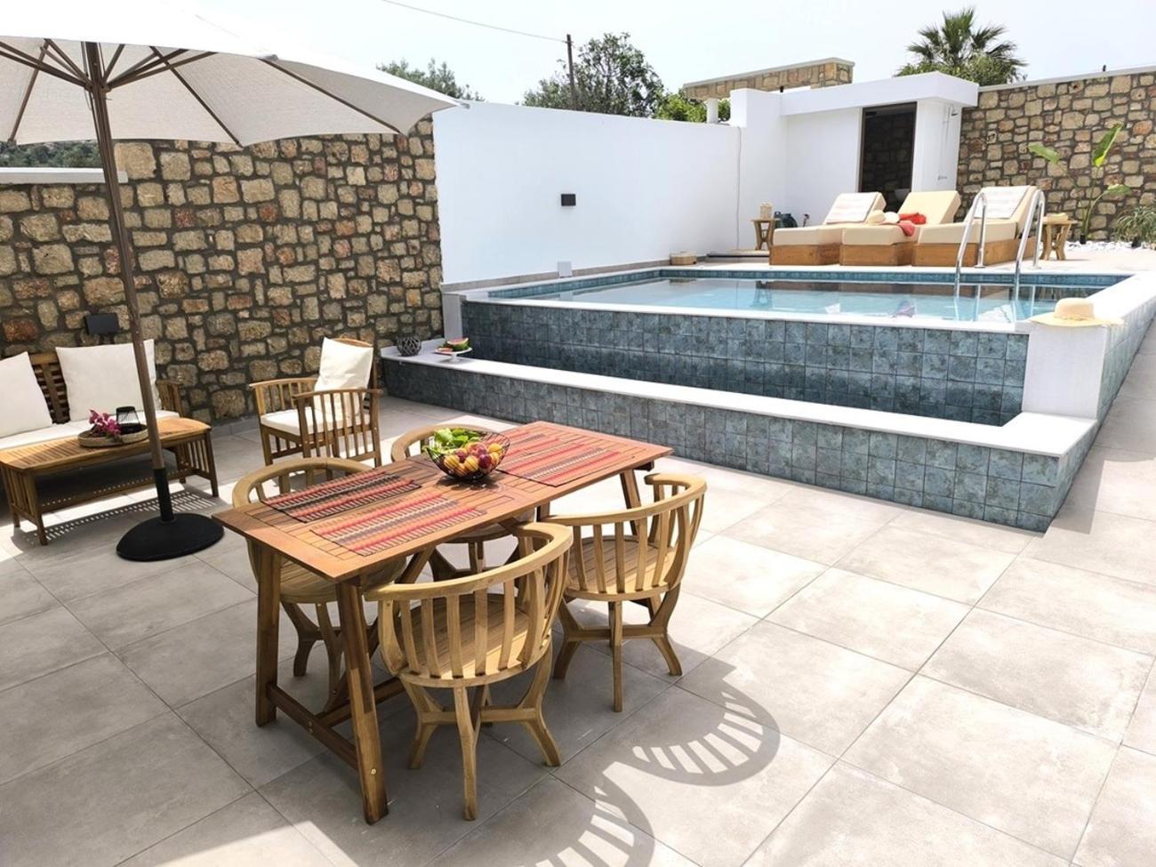 Valantina'S & Mannouel Lardos Luxury Villas Экстерьер фото