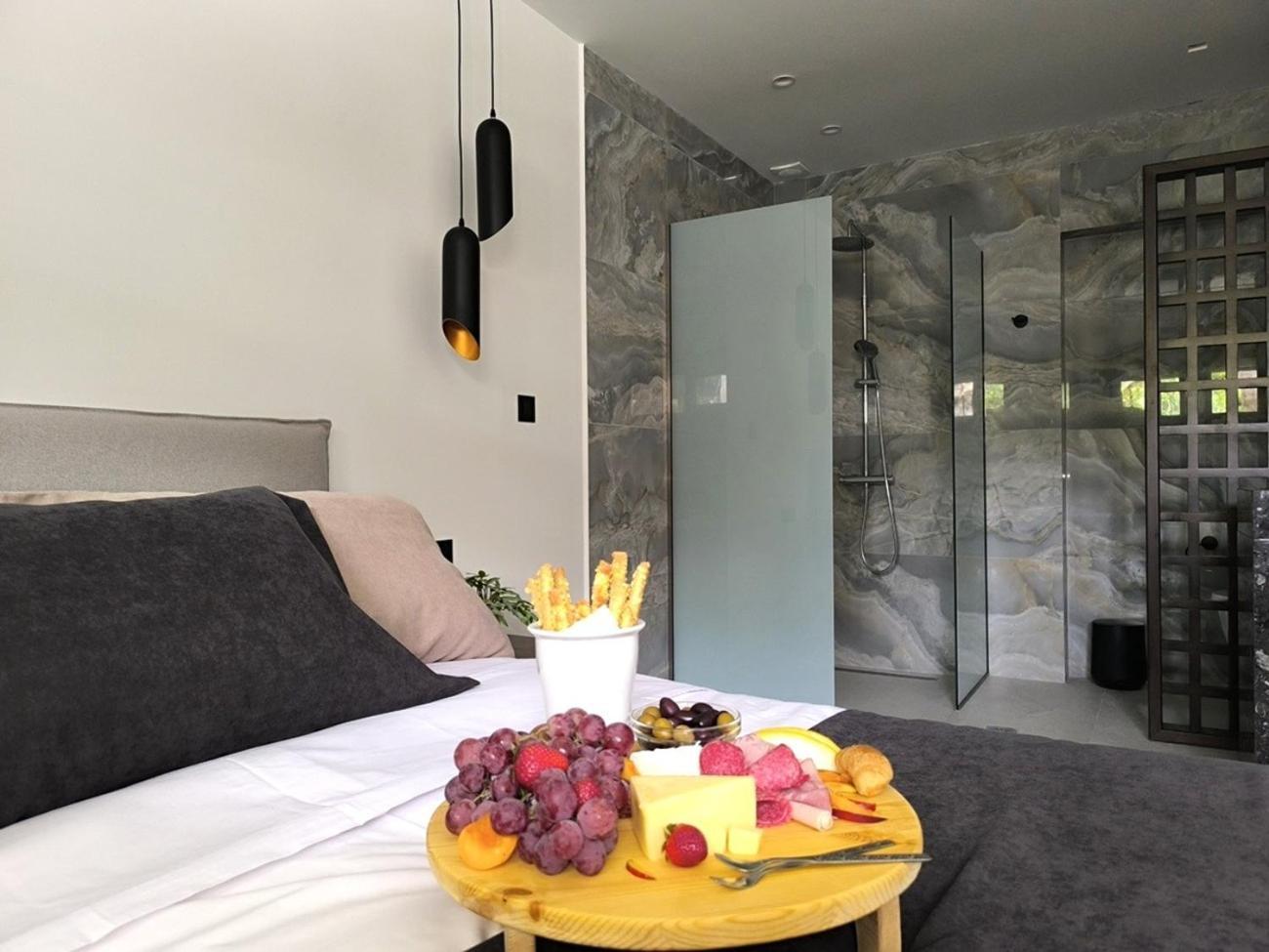 Valantina'S & Mannouel Lardos Luxury Villas Экстерьер фото
