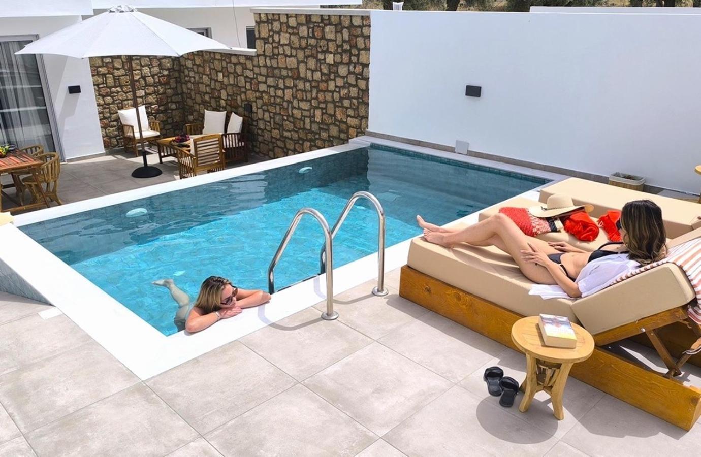 Valantina'S & Mannouel Lardos Luxury Villas Экстерьер фото