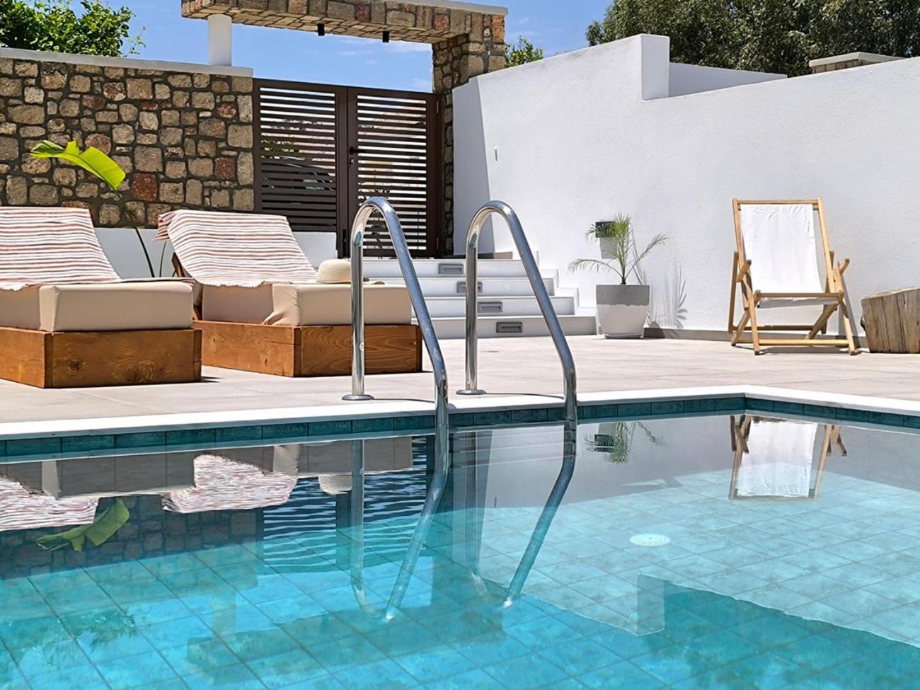 Valantina'S & Mannouel Lardos Luxury Villas Экстерьер фото