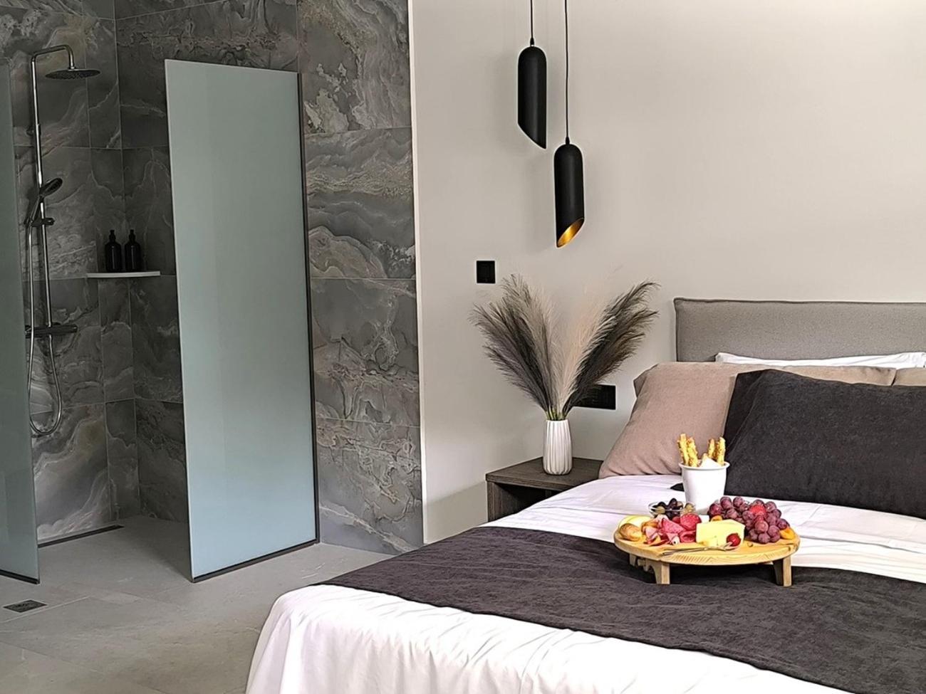 Valantina'S & Mannouel Lardos Luxury Villas Экстерьер фото