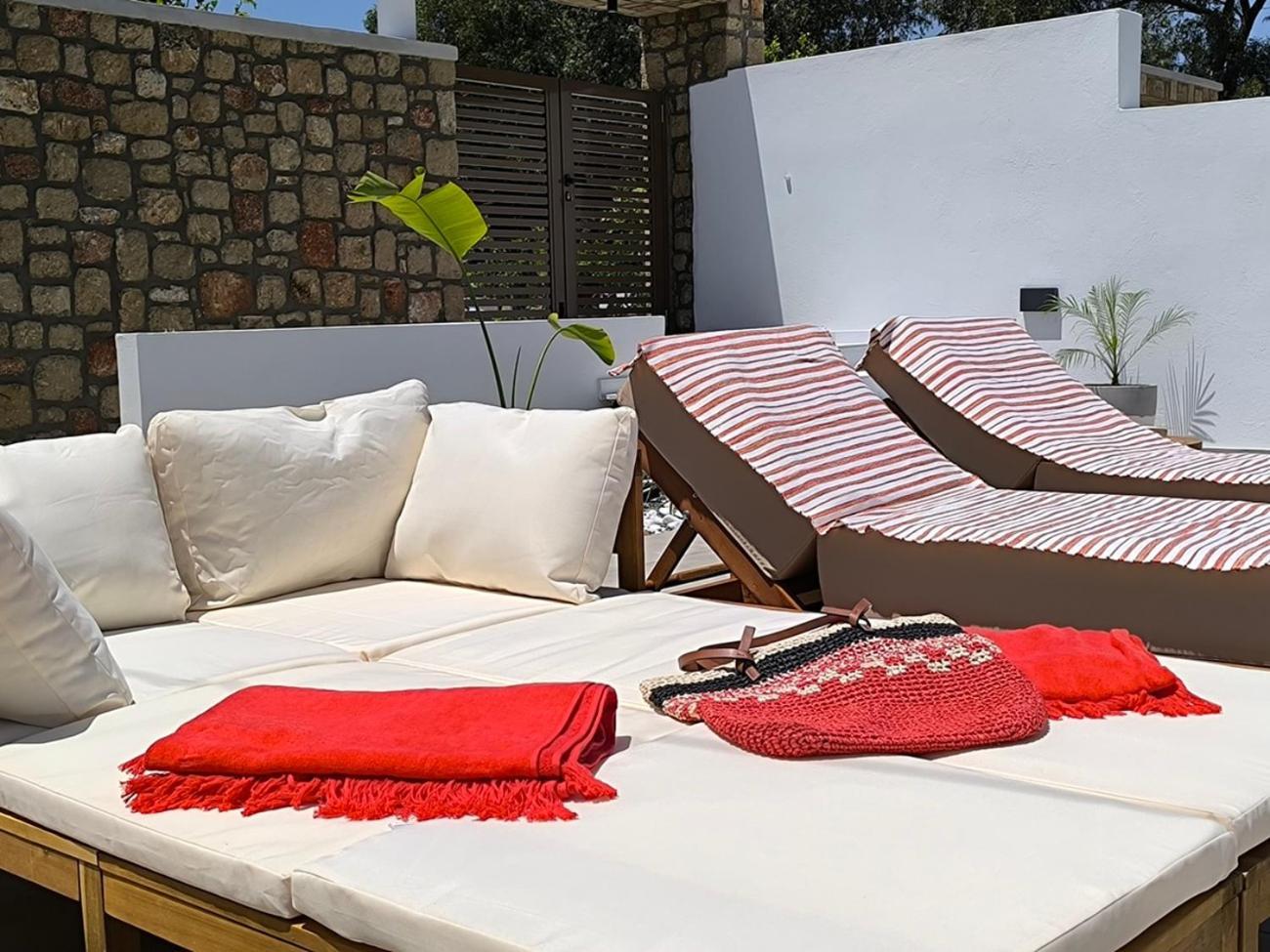 Valantina'S & Mannouel Lardos Luxury Villas Экстерьер фото